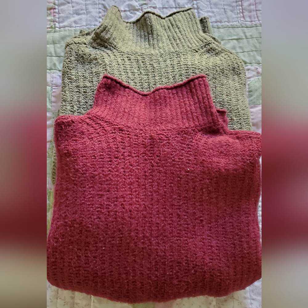 American Eagle Cozy sweaters 💥Bundle of 2 💥